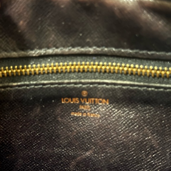 Louis Vuitton Epi Leather Trocadero 24 - Picture 6 of 12